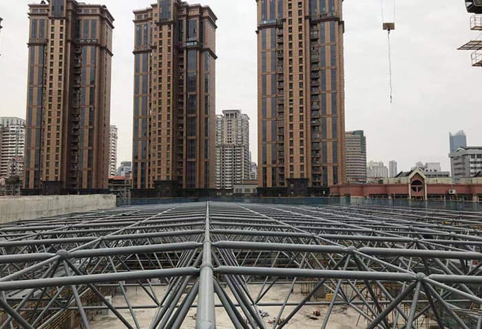 呼伦贝尔螺栓球网架结构
